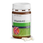 كبسولات فيتامين K2-200 ميكروغرام.Vitamin-K2-200 µg-Kapseln